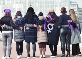 Wonderful Women Who TWIST